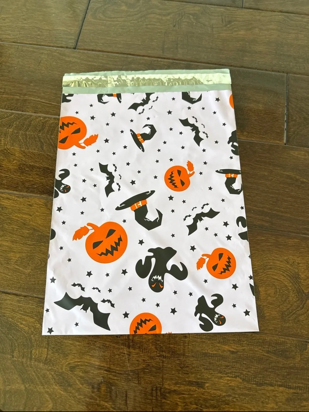 40 Pack - 10x13” Super Fun ALL Halloween Mix Poly Mailers!